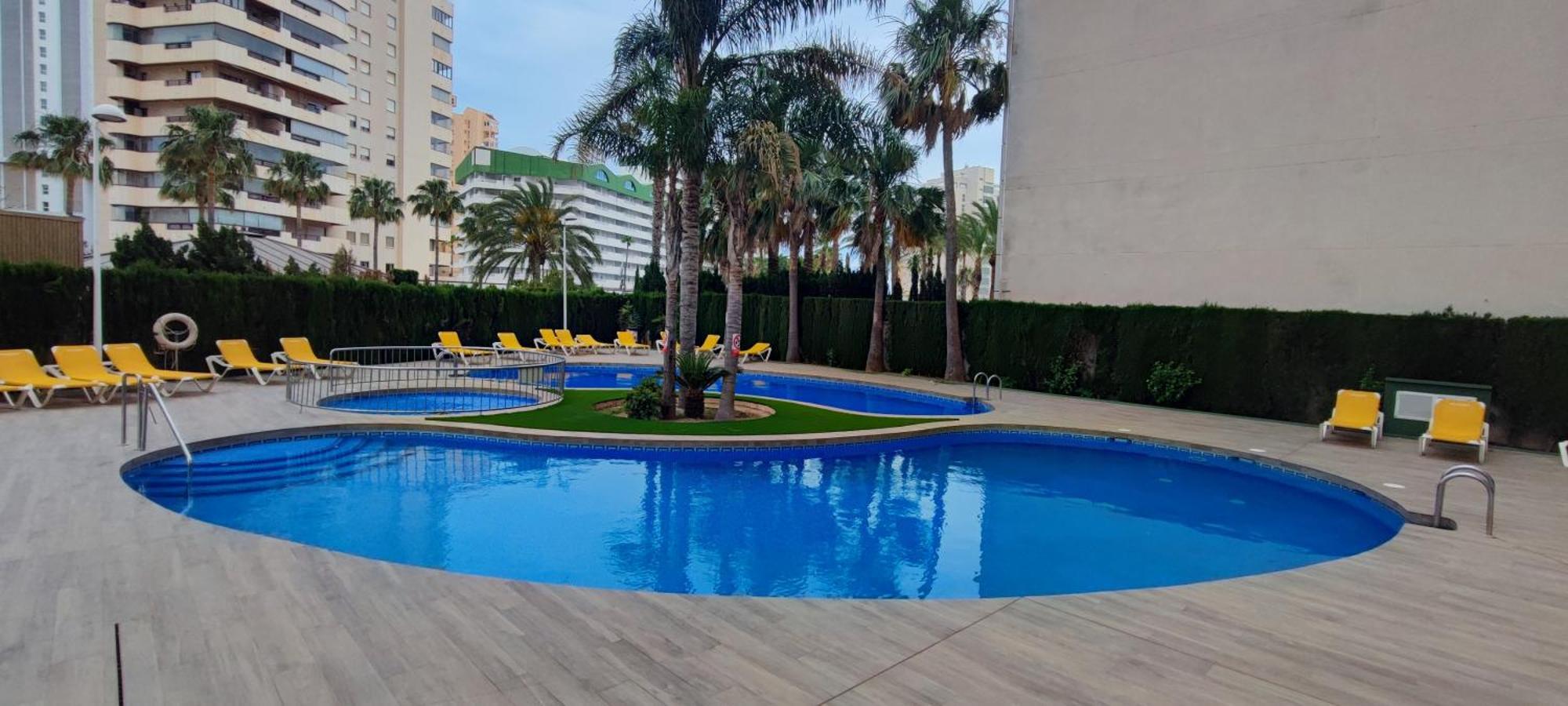 Apartamento En La Playa. Planta 19. Vistas Espectaculares. 2 Terrazas. *